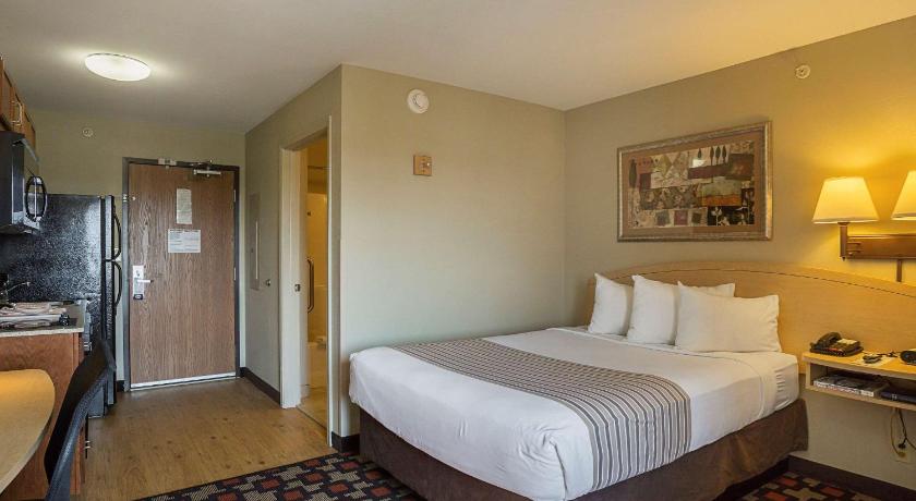 Suburban Extended Stay Hotel Louisville North