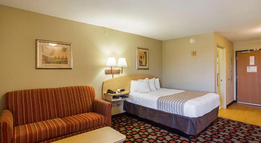 Suburban Extended Stay Hotel Louisville North