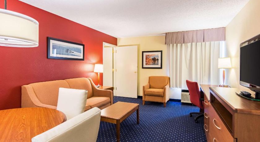 Comfort Inn at Joint Base Andrews