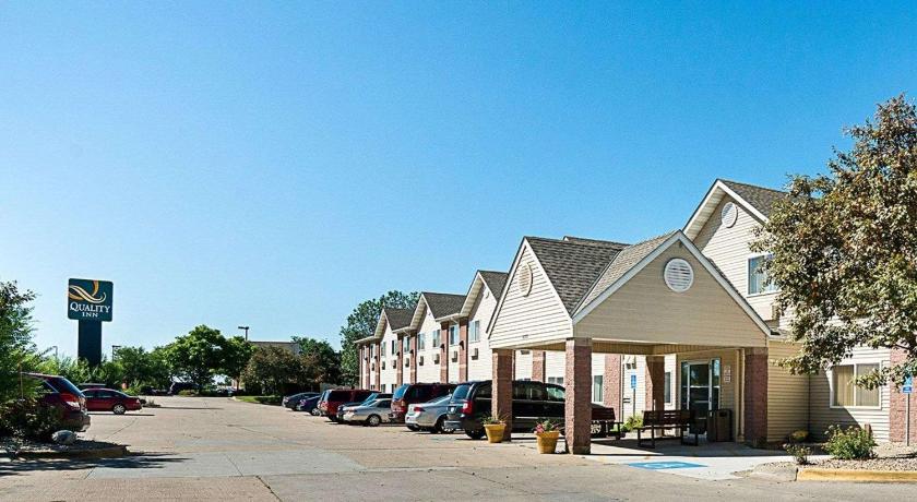 Quality Inn Northtown photo