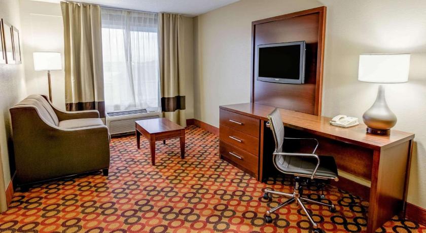 Comfort Suites Concord Mills