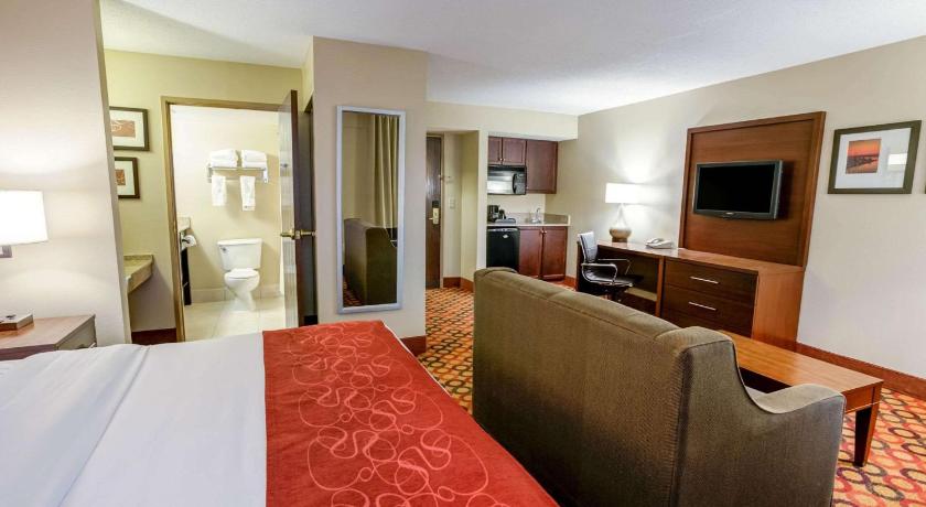 Comfort Suites Concord Mills