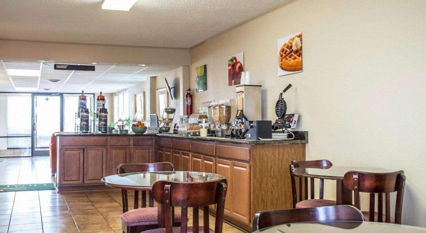 Quality Inn & Suites Monroe photo
