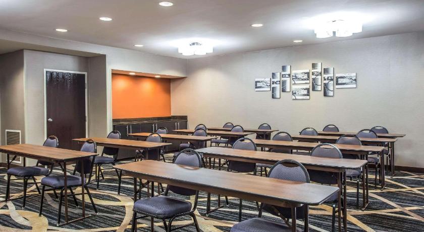 Comfort Inn and Suites Kannapolis - Concord