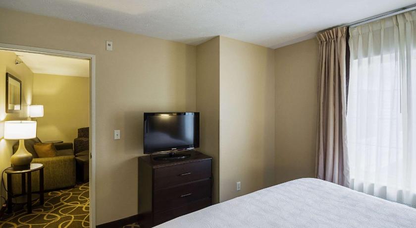 MainStay Suites Fargo