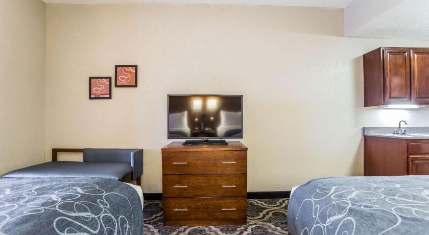 Comfort Suites Pineville - Ballantyne Area