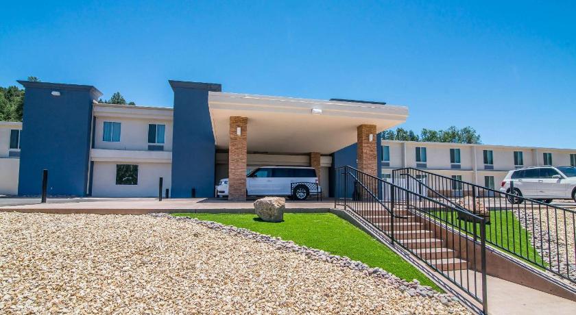 Elevate Hotel at Sierra Blanca Ruidoso, Ascend Hotel Collection photo