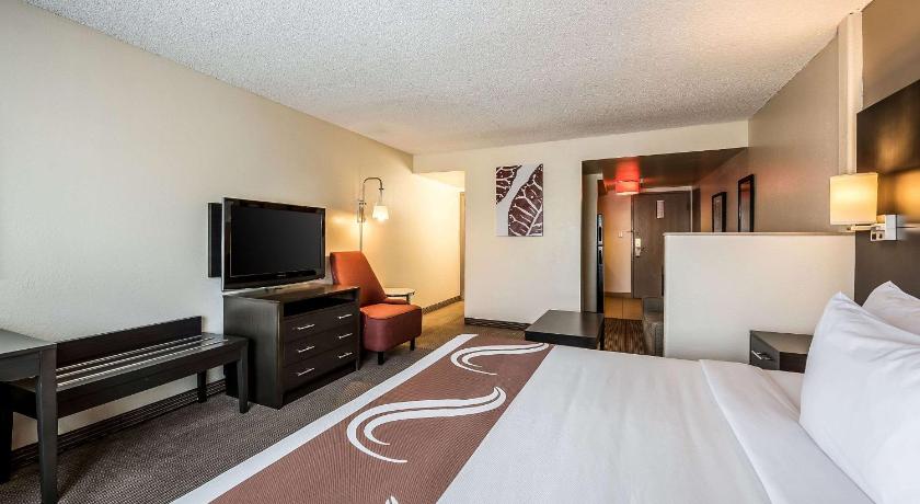 Quality Inn And Suites Reno Formerly Lexington Inn Suites Reno