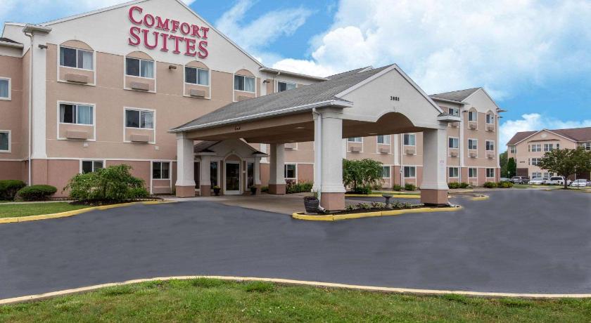 Comfort Suites