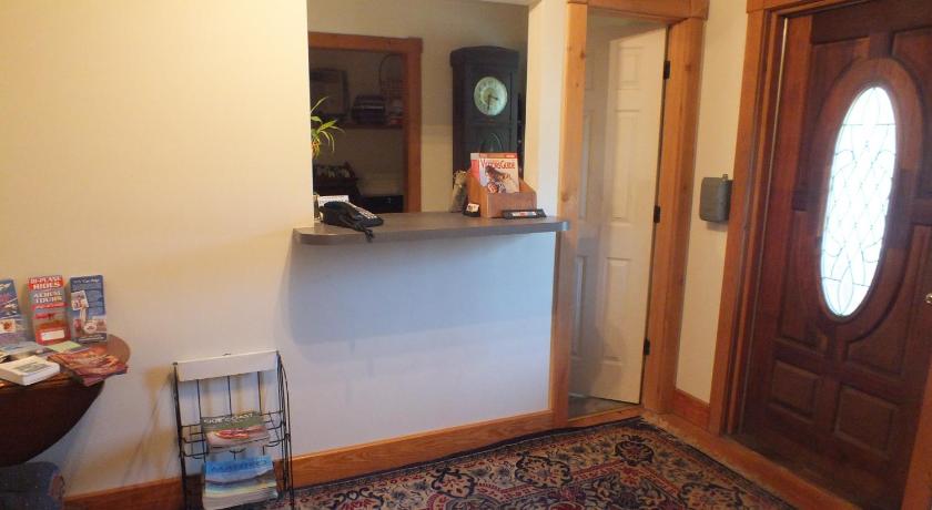 Scarborough Inn photo