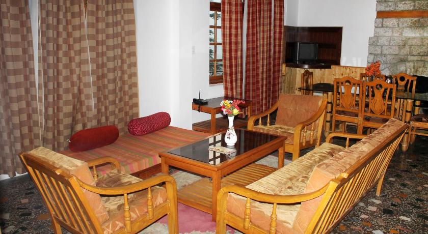 Mountain Trail Manali Hotel – Manali, PA