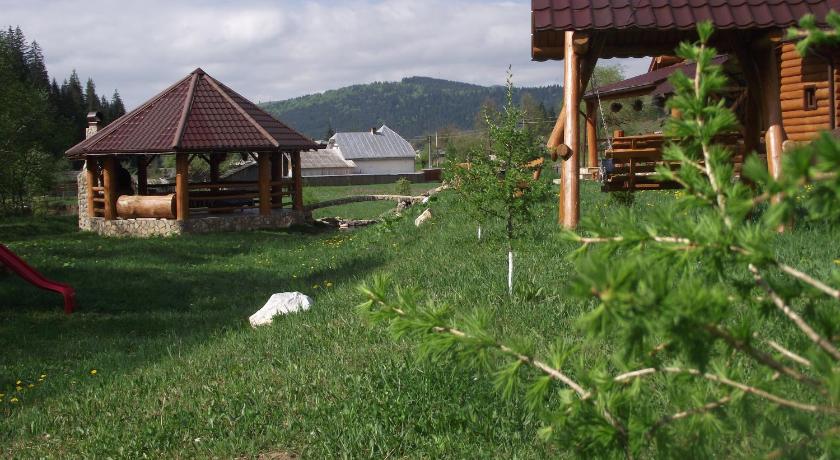 Cabana Piatra Runcului photo