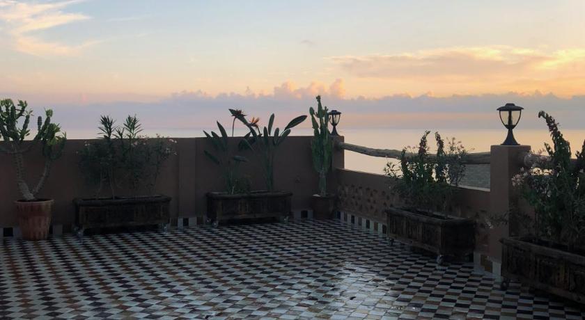 タガズート Traditional Moroccan House 4つ星 ゲストハウス 施設