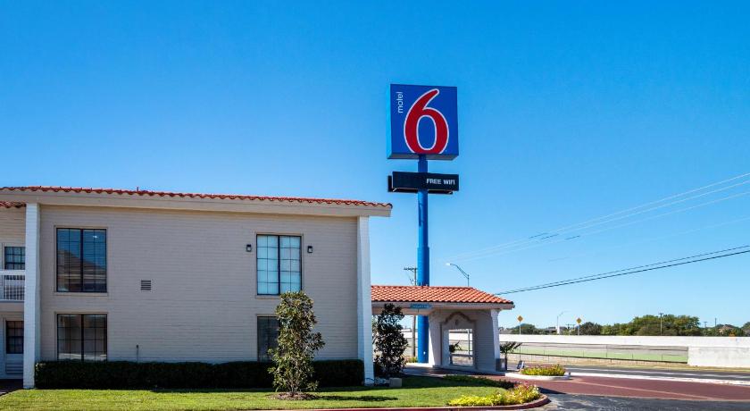 Motel 6-Euless, TX - DFW West