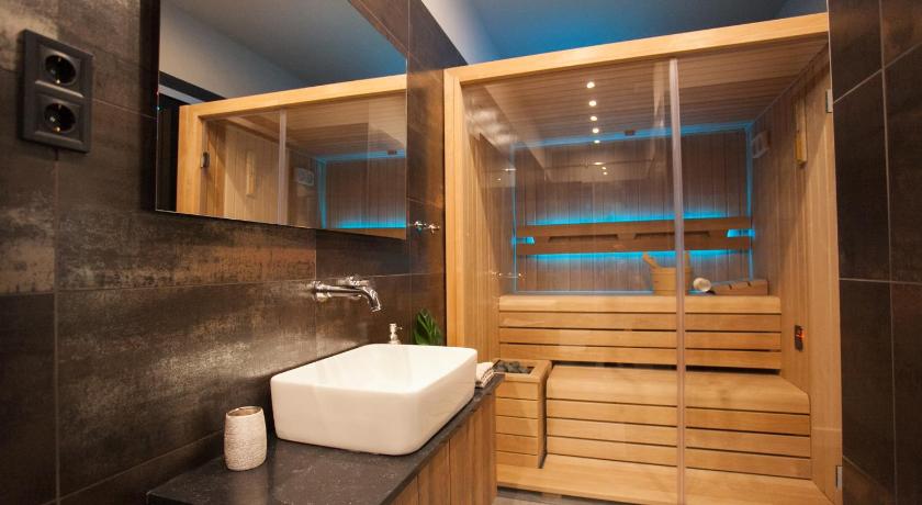 Stylish loft with finnish SAUNA photo