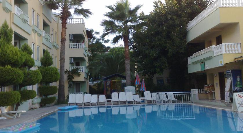 CLUB SUNSET APART photo