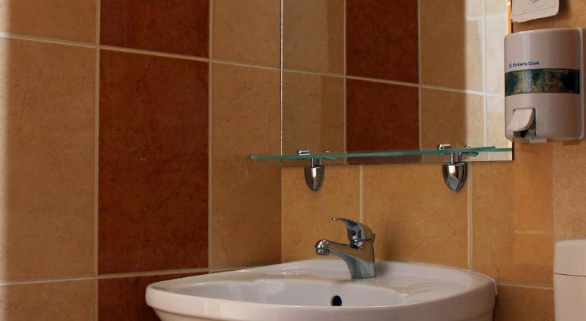 Image of 2-Room Apartment (4 Adults) 3