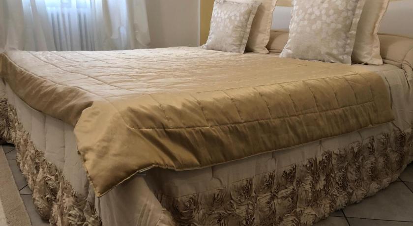 Suite House — Hotel in Mantova