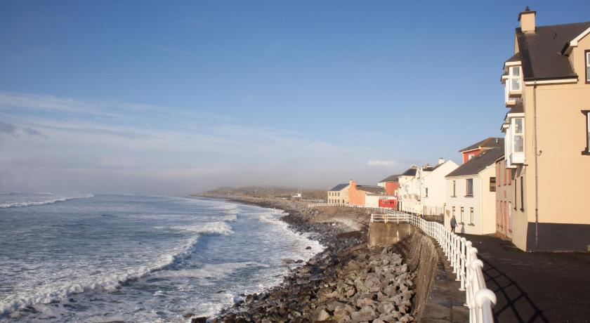 Lahinch Coast Hotel and Suites