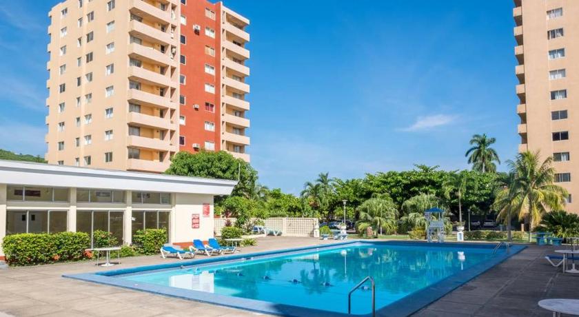 Ambleside & Turtle beach towers photo