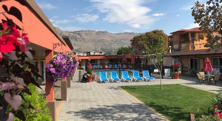 Sahara Courtyard Inn Osoyoos