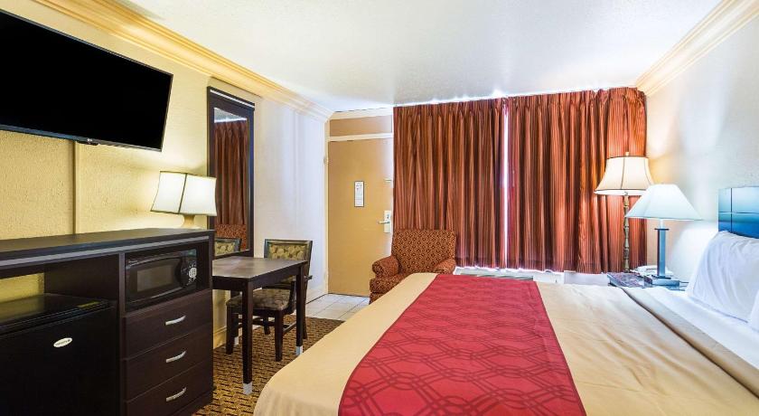 Rodeway Inn & Suites Birmingham I-59 exit 134