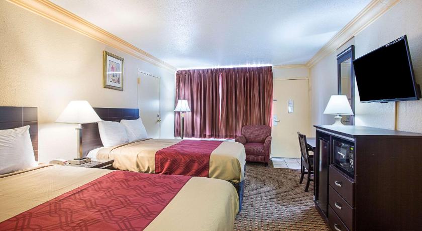 Rodeway Inn & Suites Birmingham I-59 exit 134