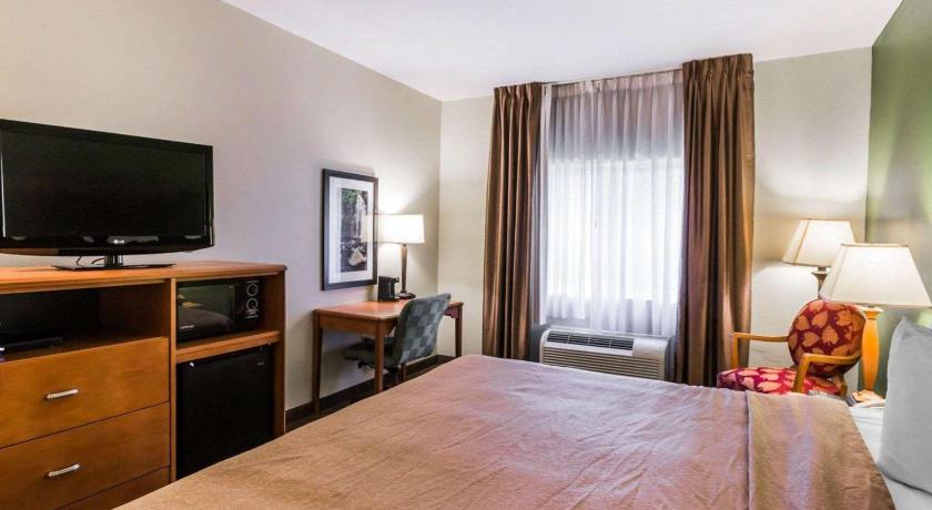 Quality Inn and Suites Birmingham - Highway 280