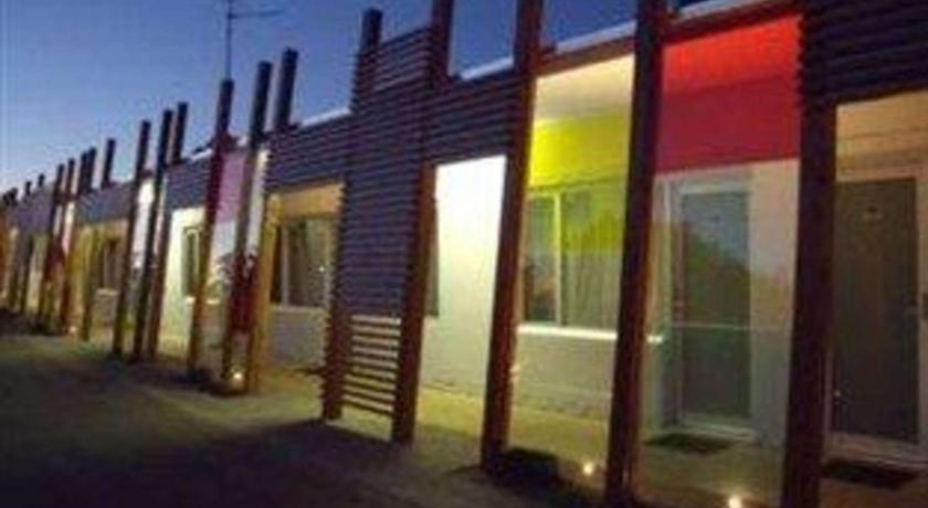 吉普斯兰地区 Drouin Motel 4星级 酒店 泳池