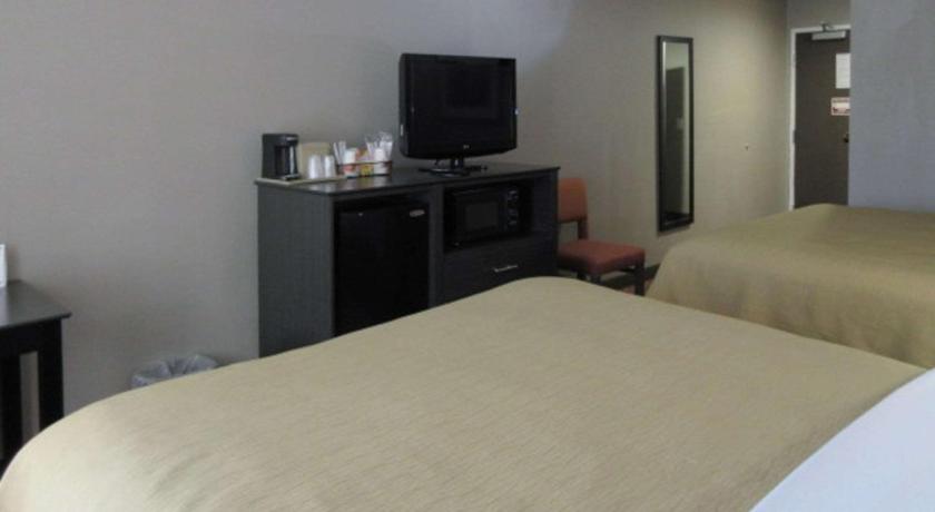 Quality Inn & Suites Fresno Northwest