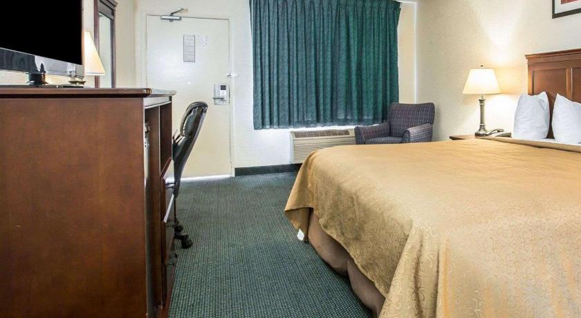 Quality Inn San Diego I-5 Naval Base