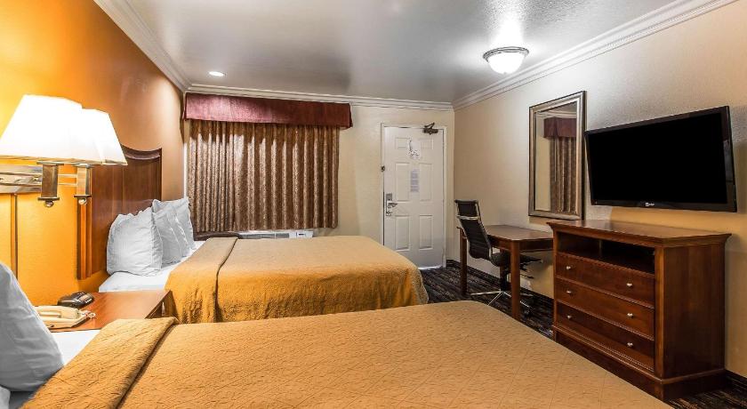 Quality Inn Lake Elsinore I-15