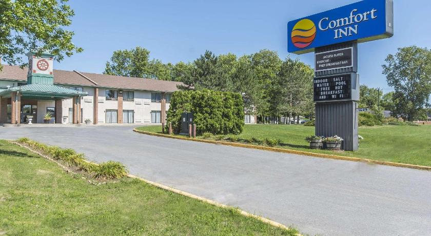 Comfort Inn Hotel Cornwall photo