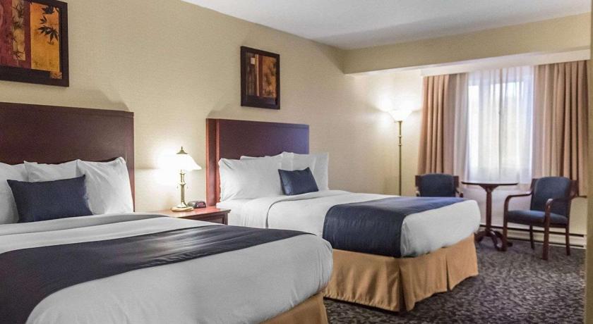 Quality Inn Hotel Mont Laurier