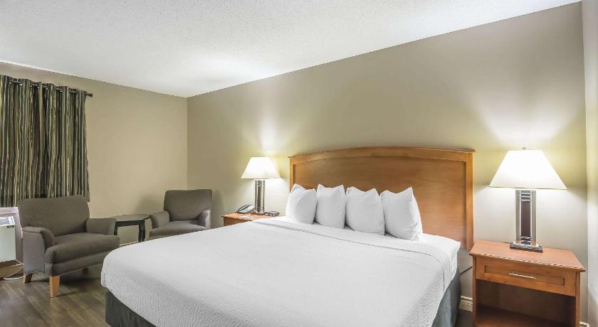 Quality Inn West Edmonton