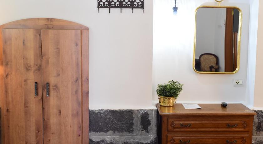 Image of Deluxe Double or Twin Room 10