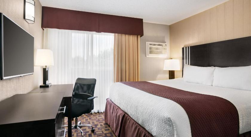 Days Inn by Wyndham Sylvan Lake