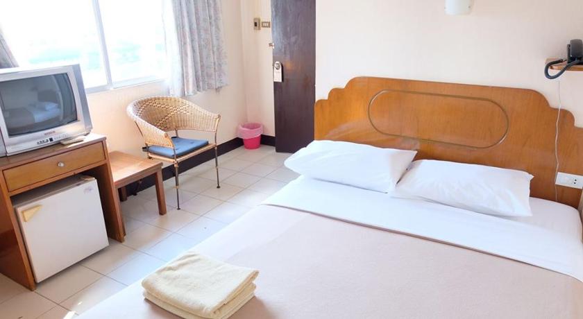 パタヤ Top Thai Hotel 2つ星 ホテル レストラン