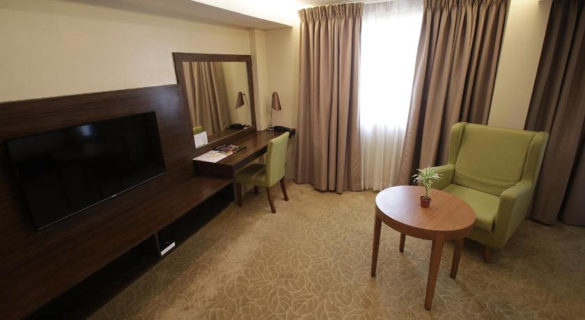 Image of Suite 4