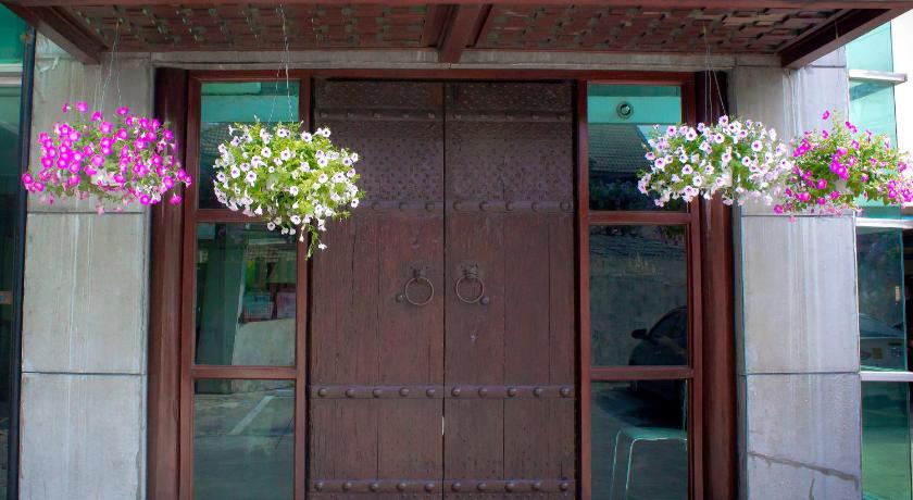 Bansabai Sabaidee Service Apartment photo