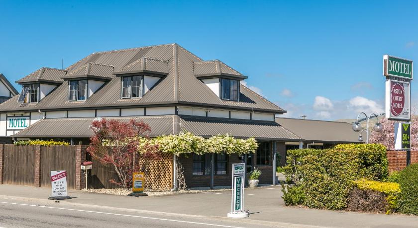 Aston Court Motel photo