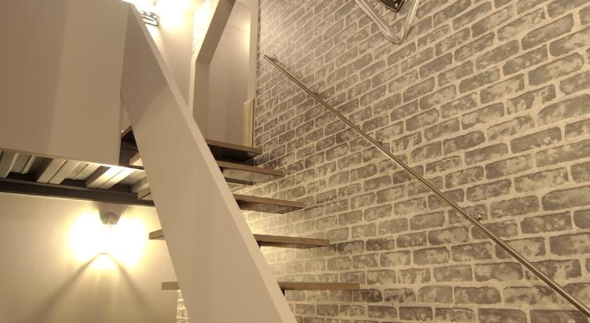 Image of Family Room with Bath 11
