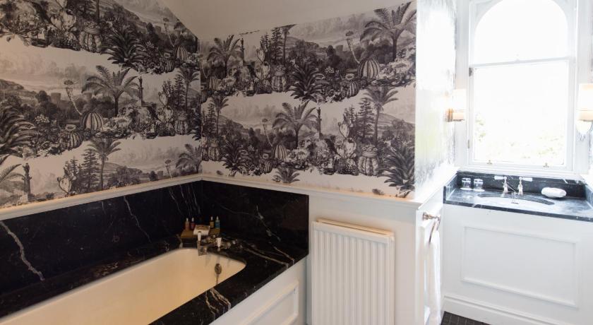 Image of Classic Room 2