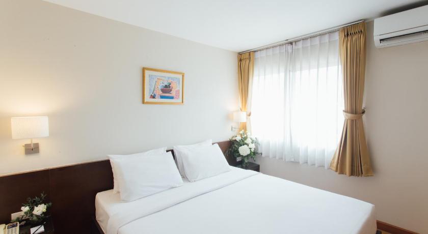Image of Standard Twin Room 6