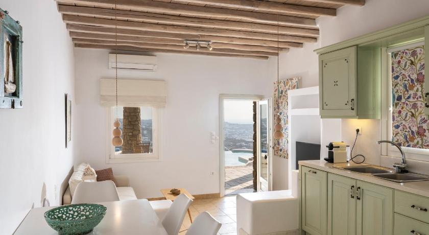 Mykonos Divino photo