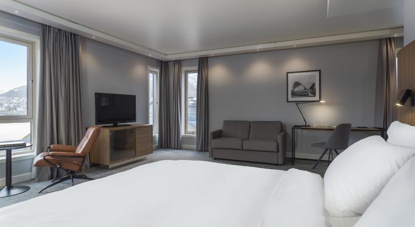 Image of Net Zero Junior Suite 0