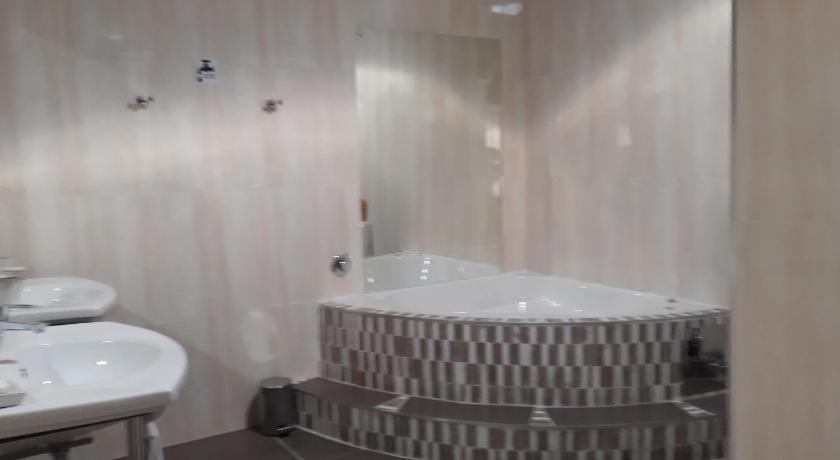 Bathroom, Aalwyns Guesthouse in Vanderbijlpark