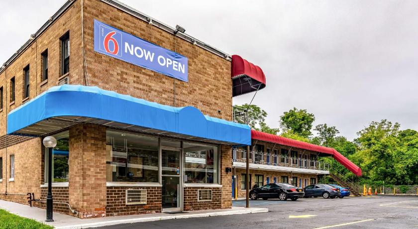 Motel 6-Elmsford, NY - White Plains