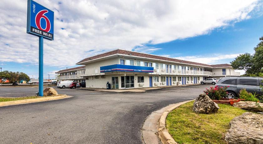 Motel 6-Ardmore, OK