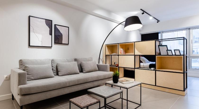 Ermou str. Elegant Apartments by UPSTREET